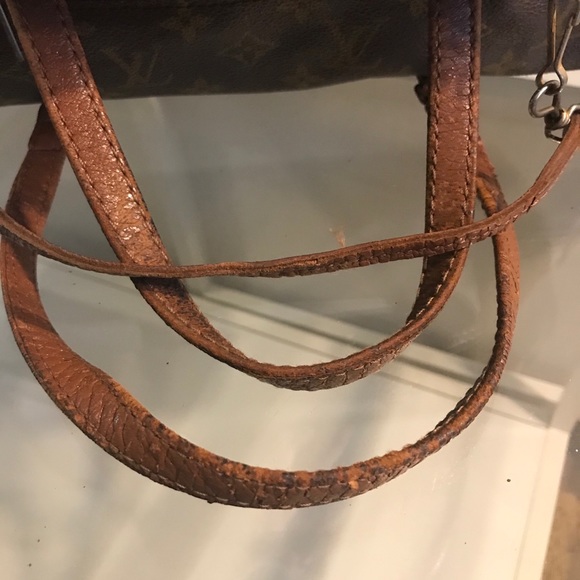 Authentic Louis Vuitton Papillion with mini - Picture 5 of 8